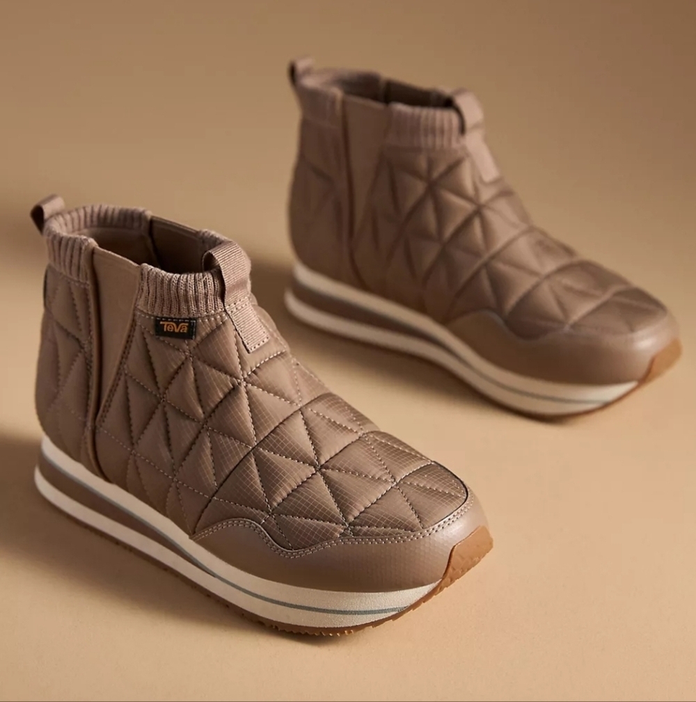 Teva ReEmber Mid Platform Boots Quilted Nylon Brown Beige Tan Size 6 - Picture 2 of 10
